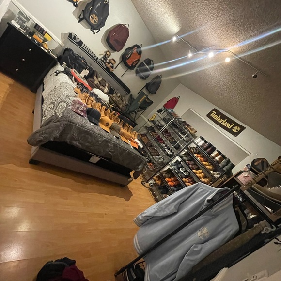 Meet your Posher, JJ - Picture 3 of 5